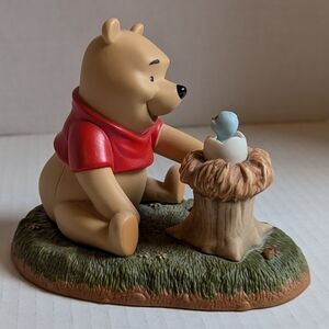 Disney Pooh & Friends "Welcome Little One" Winnie the Pooh baby figurine